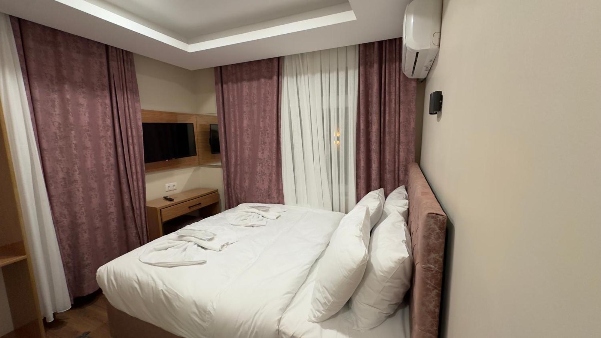 Golden Tulip Suite Apart Istanbul Ngoại thất bức ảnh